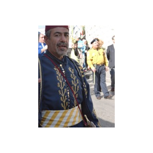 Kawas priant à la procession